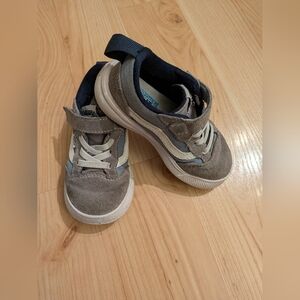 Toddler Vans UltraRange Size 8